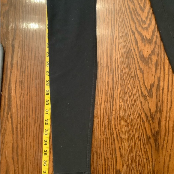 EUC Lululemon Reversible full length leggings - Picture 6 of 8